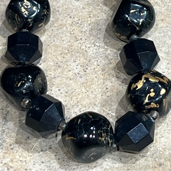 Faux, Costume Jewelry, Necklace and Bracelet - Picture 6 of 11